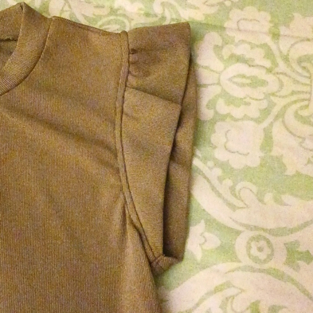 Olive Green Short sleeve shirt with ruffle cap sleeves. Only worn once. - Picture 3 of 6